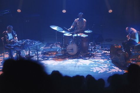 Large_com_af24_foto_web_oren_ambarchi_ghosted_jules_reidy___joeri_thiry_stuk_0019