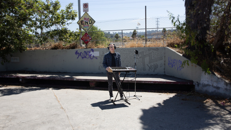 Large_fredarmisen_100soundeffects